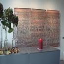 "Srebrenica" 270 x 160 Kupfer/Seiden - Gewebe, Schrift ausgebrannt